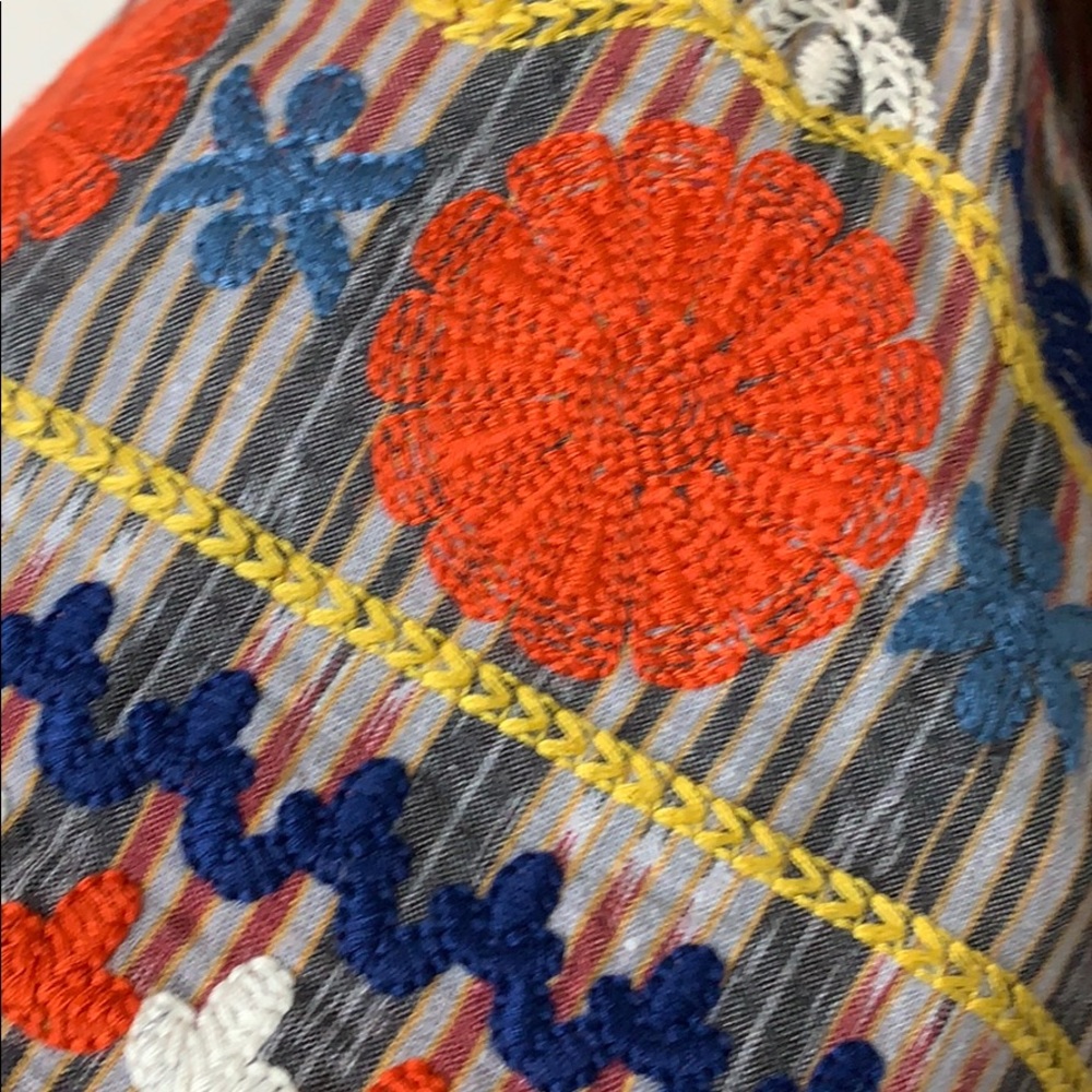 🔴 John Mark Boho Embroidered Top - Picture 2 of 5
